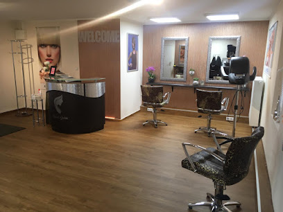 Dana's Salon
