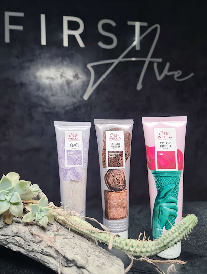 First Ave – Haare