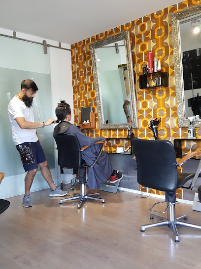 Friseur Postbauer-Heng - Salon Kamm und Schere - Jürgen Ruf Postbauer-Heng