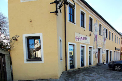 Friseur im Riesenwirt
