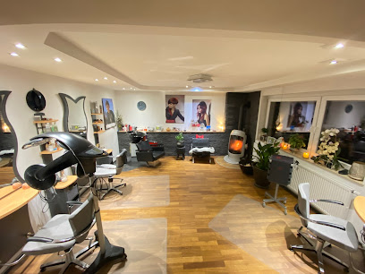 Haarstudio Schnitte