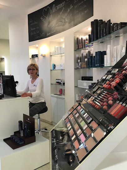 Intercoiffure Müller Frisuren & Kosmetik