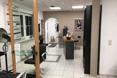 Marion Pede Friseure