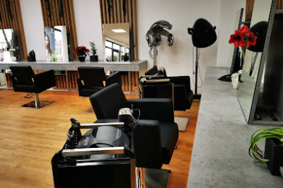 Mine Cihan - Hair Design Studio/Akademie