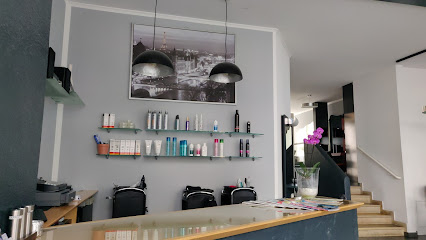 Monika + Stefanie Aderbauer cut & style