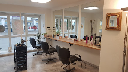 Nette's Friseur Lädele