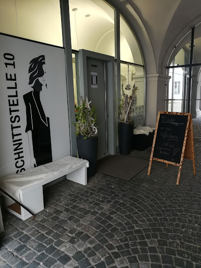 Schnittstelle 10
