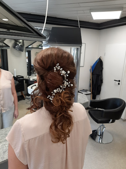Tanja Bauer Frisör - Tanja's Haarstudio