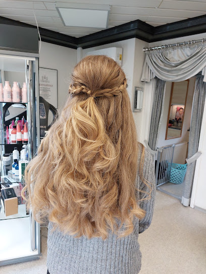 Tanja Bauer Frisör - Tanja's Haarstudio